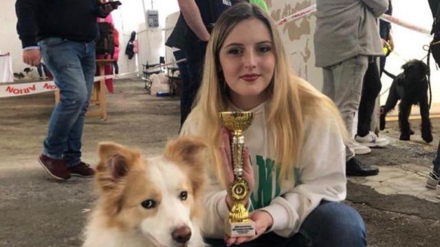 Claudia, la luz de Gijón que se suicidó por acoso: el adiós de su madre y su mensaje a los culpables