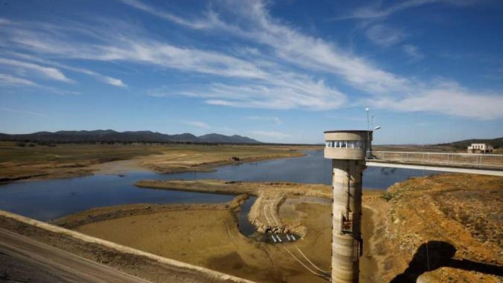 El embalse de La Boyera, agotado desde el pasado 9 de abril por la sequía.