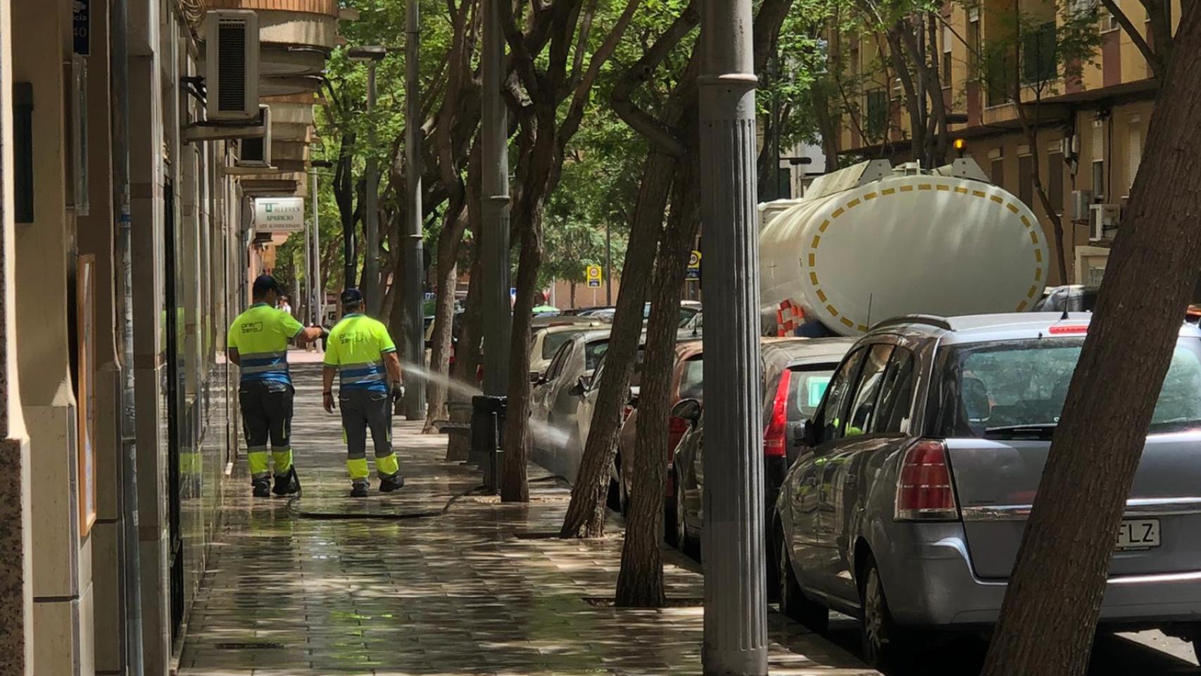 Trabajadores del servicio de Limpieza Urbana de San Vicente del Raspeig.