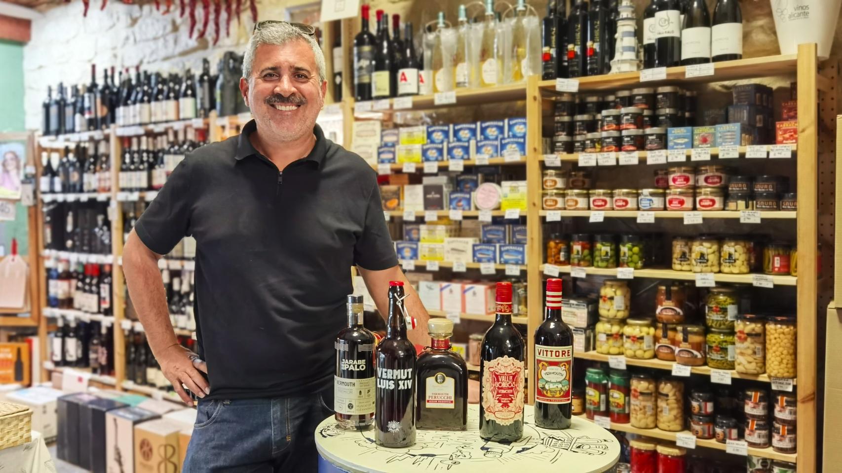 Jordi Gisbert escoge cuatro vermús de Alicante (más un extra) para acompañar el aperitivo.