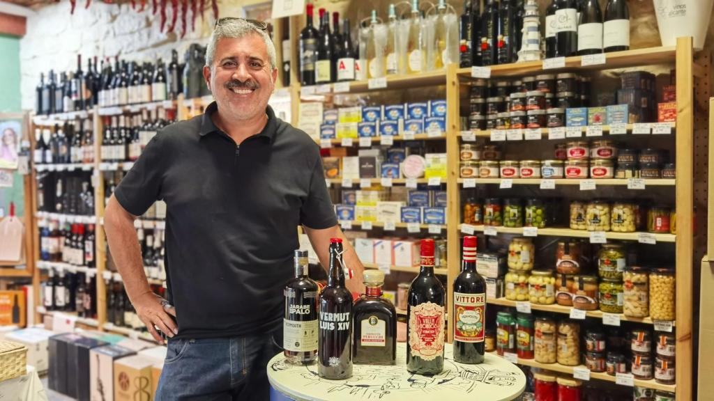 Jordi Gisbert escoge cuatro vermús de Alicante (más un extra) para acompañar el aperitivo.
