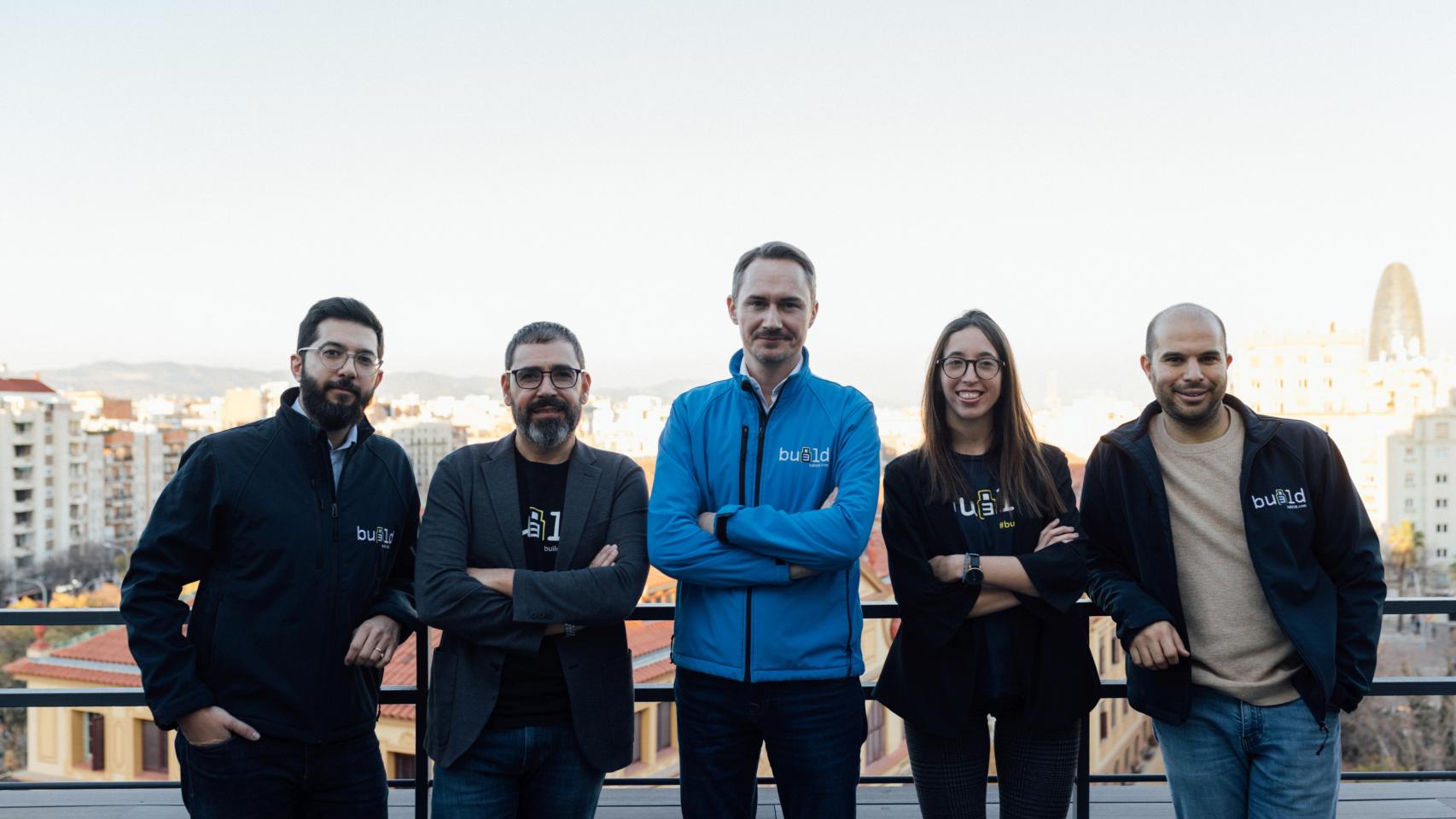 Parte del equipo humano de la startup Build38.