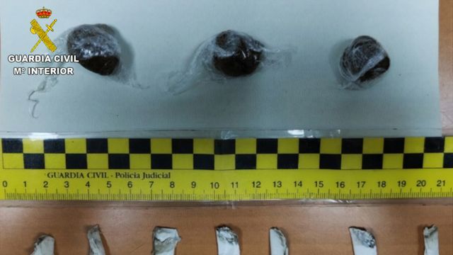 Droga incautada por valor de 500 euros en un bar de O Grove.