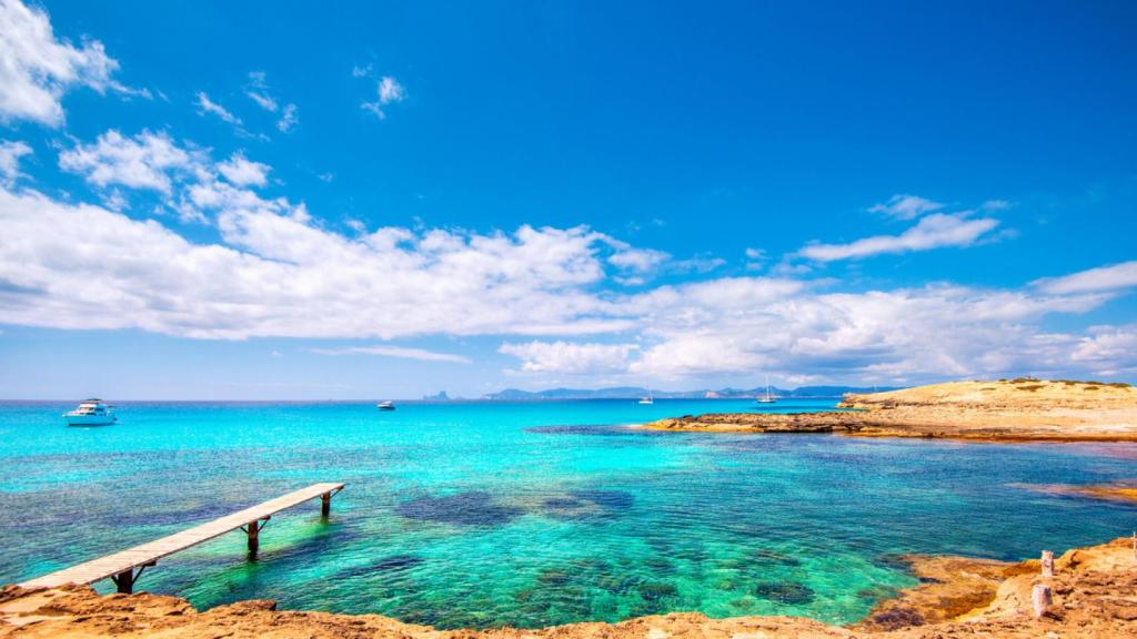 Vista de la mejor playa de España según ChatGPT.