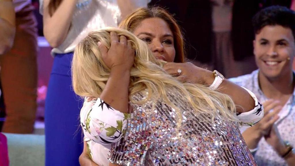 El día que Saray Montoya y Romina Malaspina hicieron las paces en 'Supervivientes'.