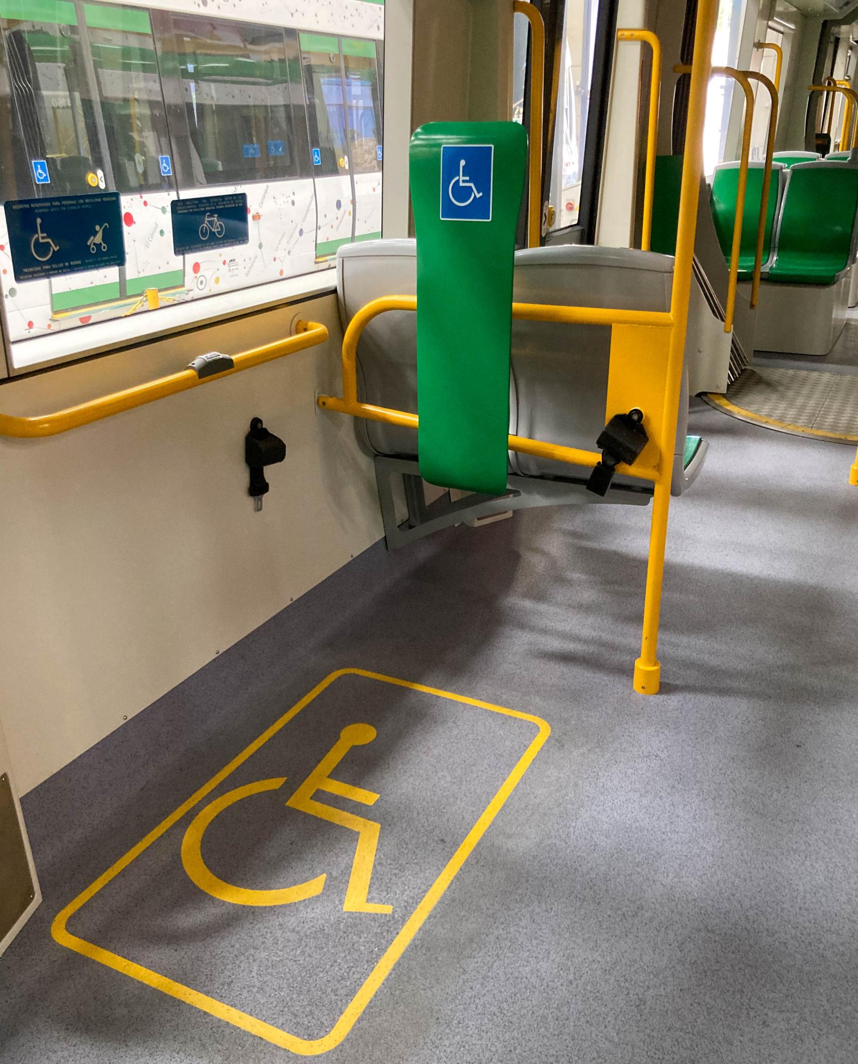 Interior de uno de los nuevos trenes.