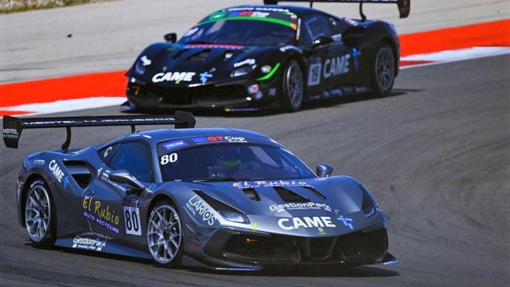 Jorge Cabezas, con el Ferrari 488 Challenge