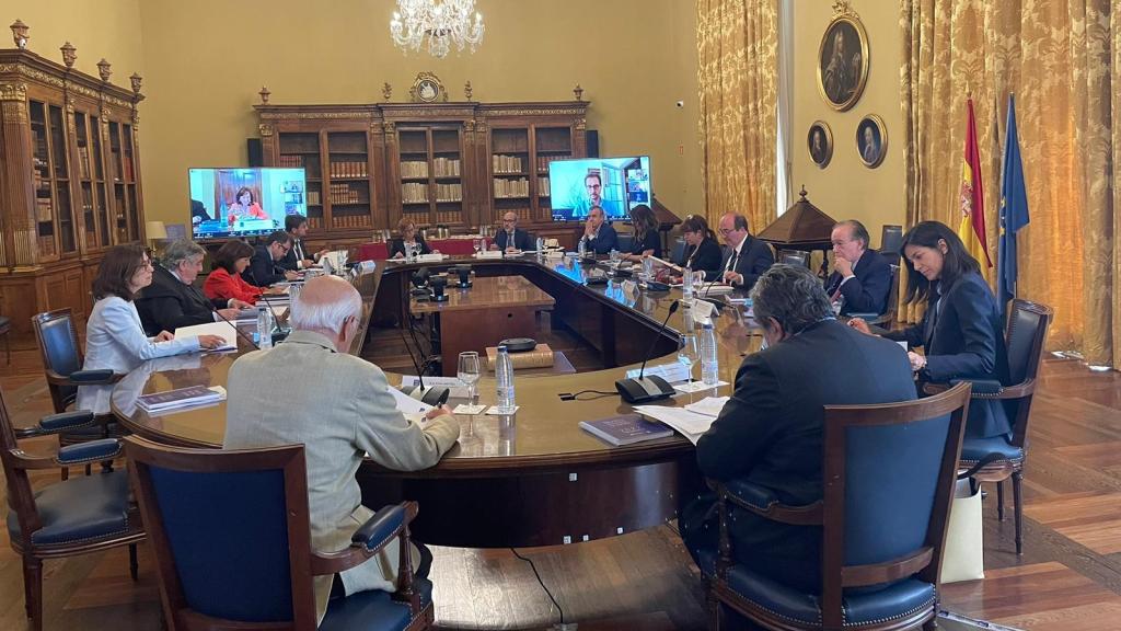 Una instantánea tomada en la sesión ordinaria del Pleno del Real Patronato de la Biblioteca Nacional de España. Foto: Ministerio de Cultura y Deporte