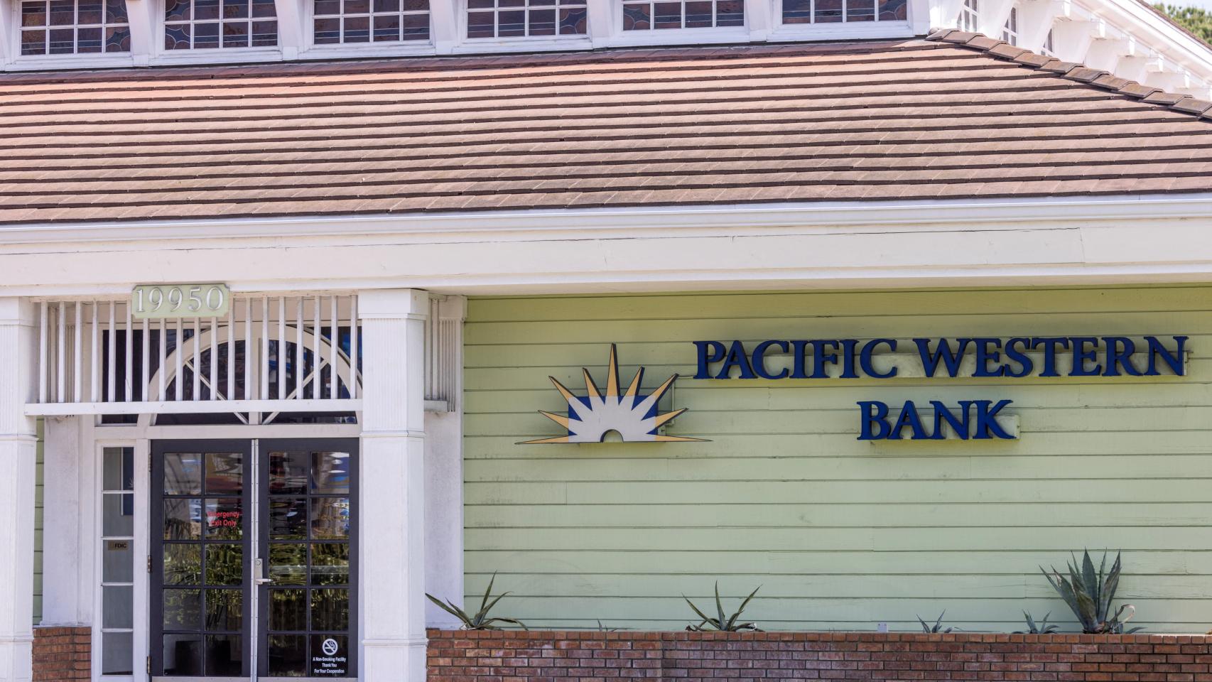 Una oficina de Pacific Western Bank.