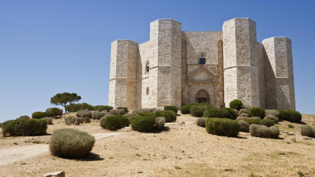 Este castillo es único en el mundo: tiene forma octogonal