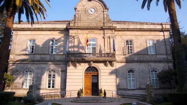 La concejala del PP de Ponteareas pide disculpas por llamar ‘gilipollas’ a un edil del BNG