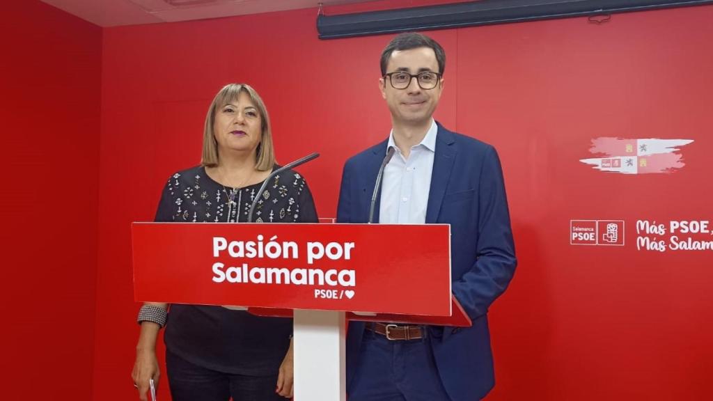 La concejala María García y el candidato y portavoz municipal, José Luis Mateos