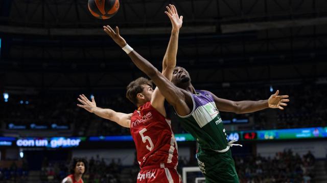 Melvin Ejim durante el Unicaja de Málaga vs. Baxi Manresa