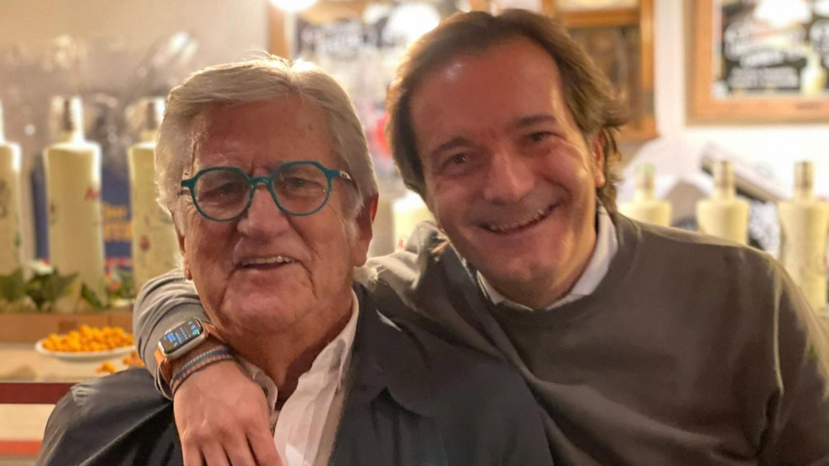 Guillermo 'Willy' Valadés junto a Pepe Domingo Castaño.
