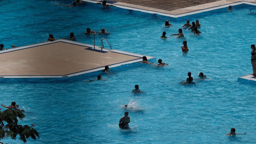 Piscina pública.