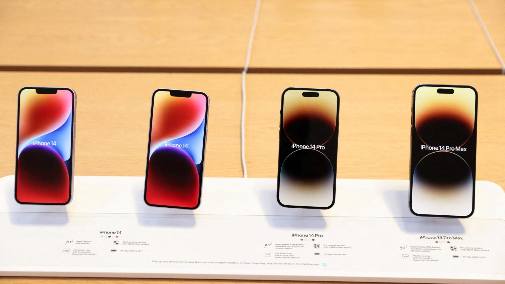 Bruselas avisa a Apple contra cualquier intento de saltarse la norma de la UE sobre el cargador universal