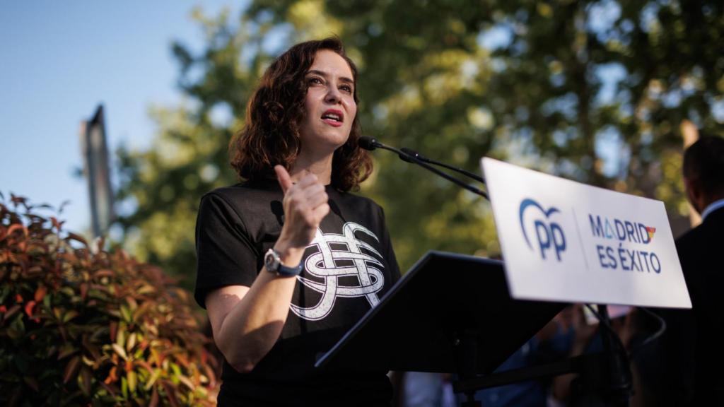 La presidenta de la Comunidad de Madrid, Isabel Díaz Ayuso, en un mitin del PP en Rivas-Vaciamadrid.