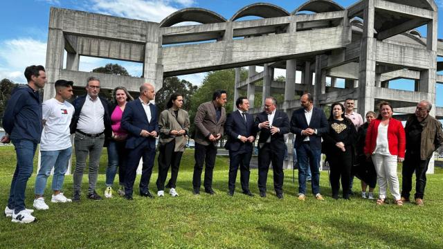 Visita del ministro de Asuntos Exteriores en Culleredo (A Coruña)