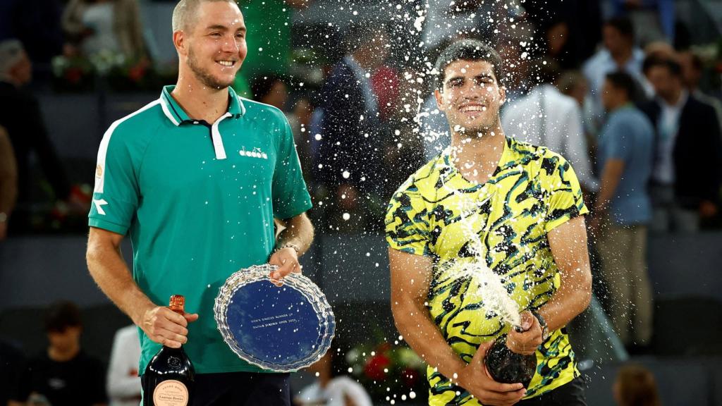 Carlos Alcaraz y Struff, en la final del Mutua Madrid Open.