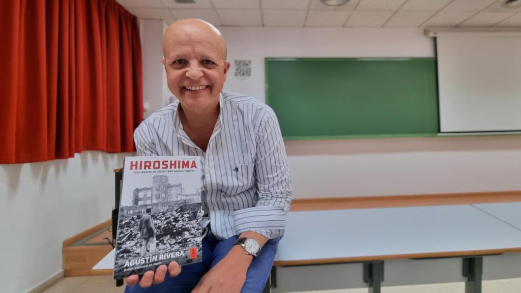 Agustín Rivera, en un aula de la Facultad de Comunicación de la Universidad de Málaga.