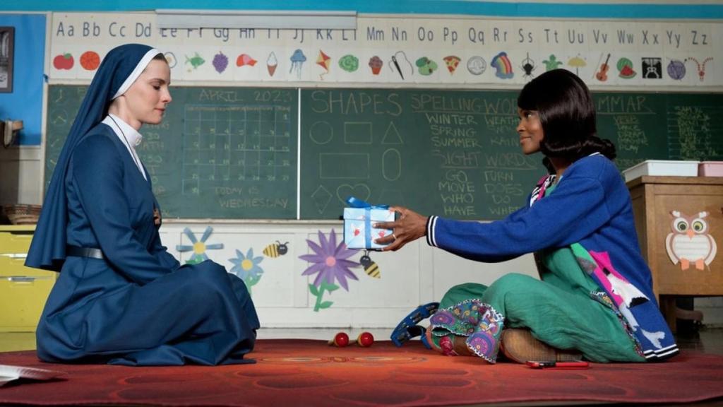 'Mrs. Davis' quiere hablar contigo.