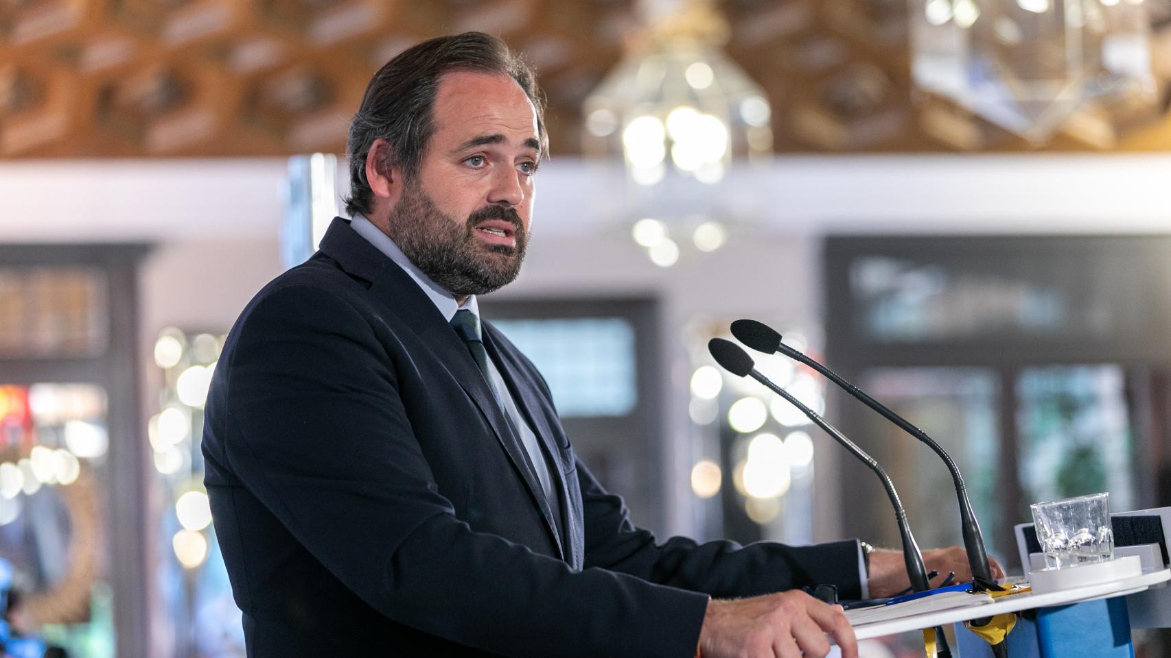 Paco Núñez en un encuentro en Toledo con los medios de comunicación. Foto: Javier Longobardo.
