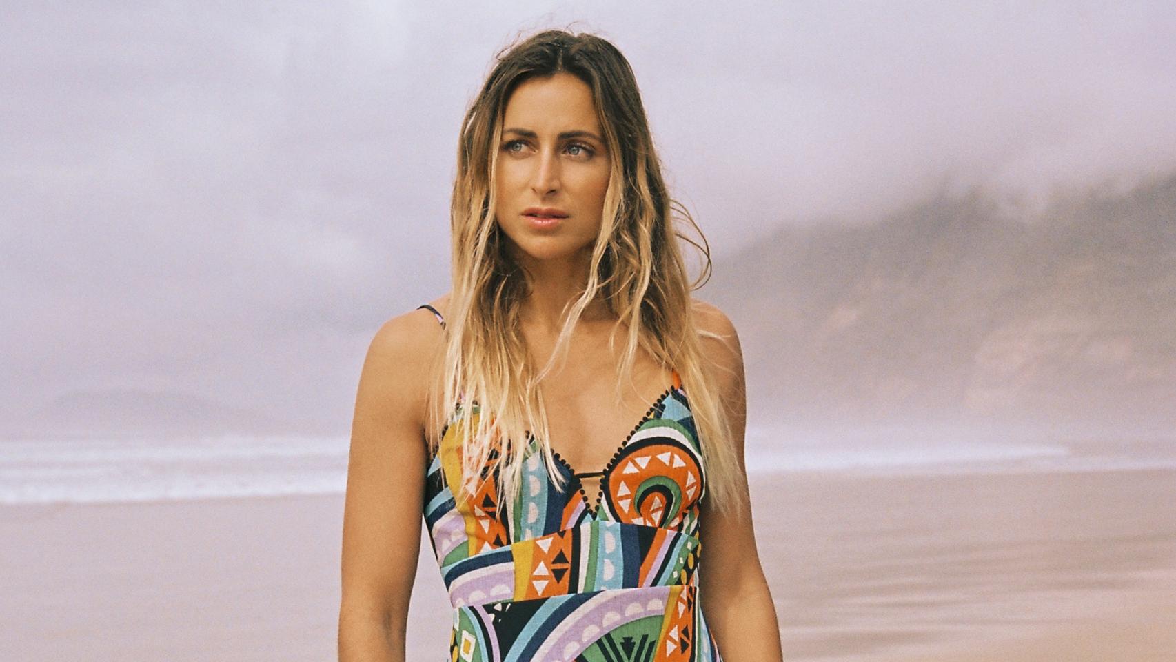La surfista española, Lucía Martiño, que ha competido por todo el mundo: Puedo pasar 8 horas en el agua