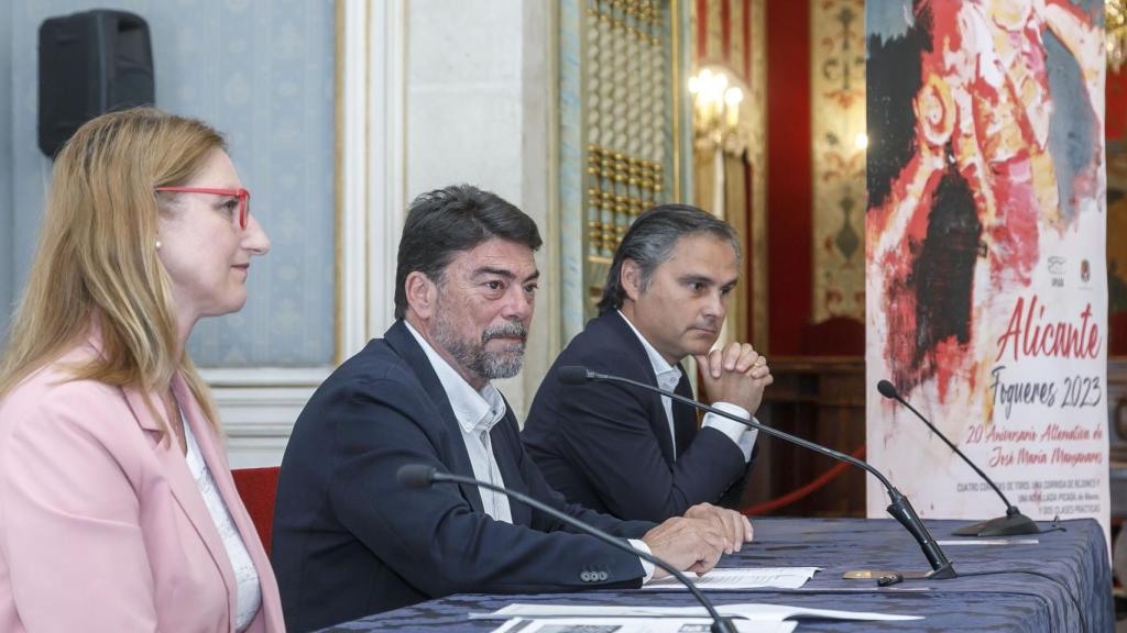 Barcala, en la presentación de los carteles de la Feria Taurina de Hogueras 2023.