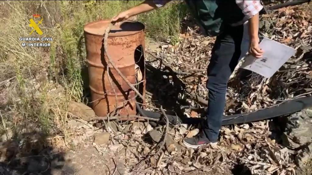 Imagen de uno de los pozos localizados por el Seprona.