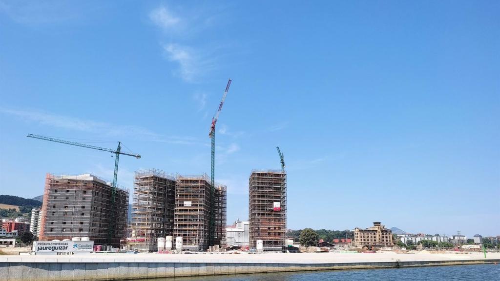 Imagen de archivo de obras de construcción de viviendas.