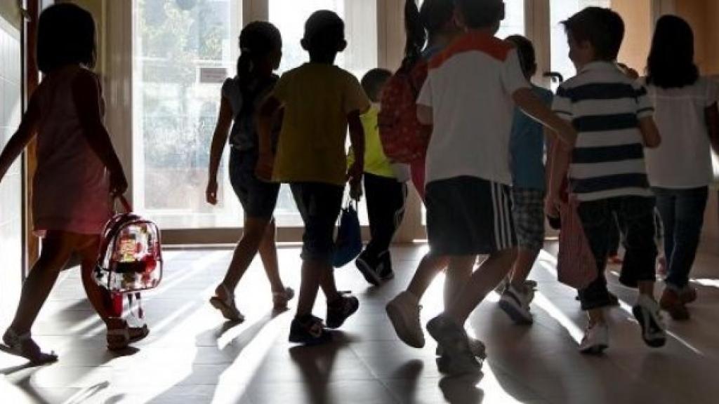 Niños en un colegio en una imagen de archivo