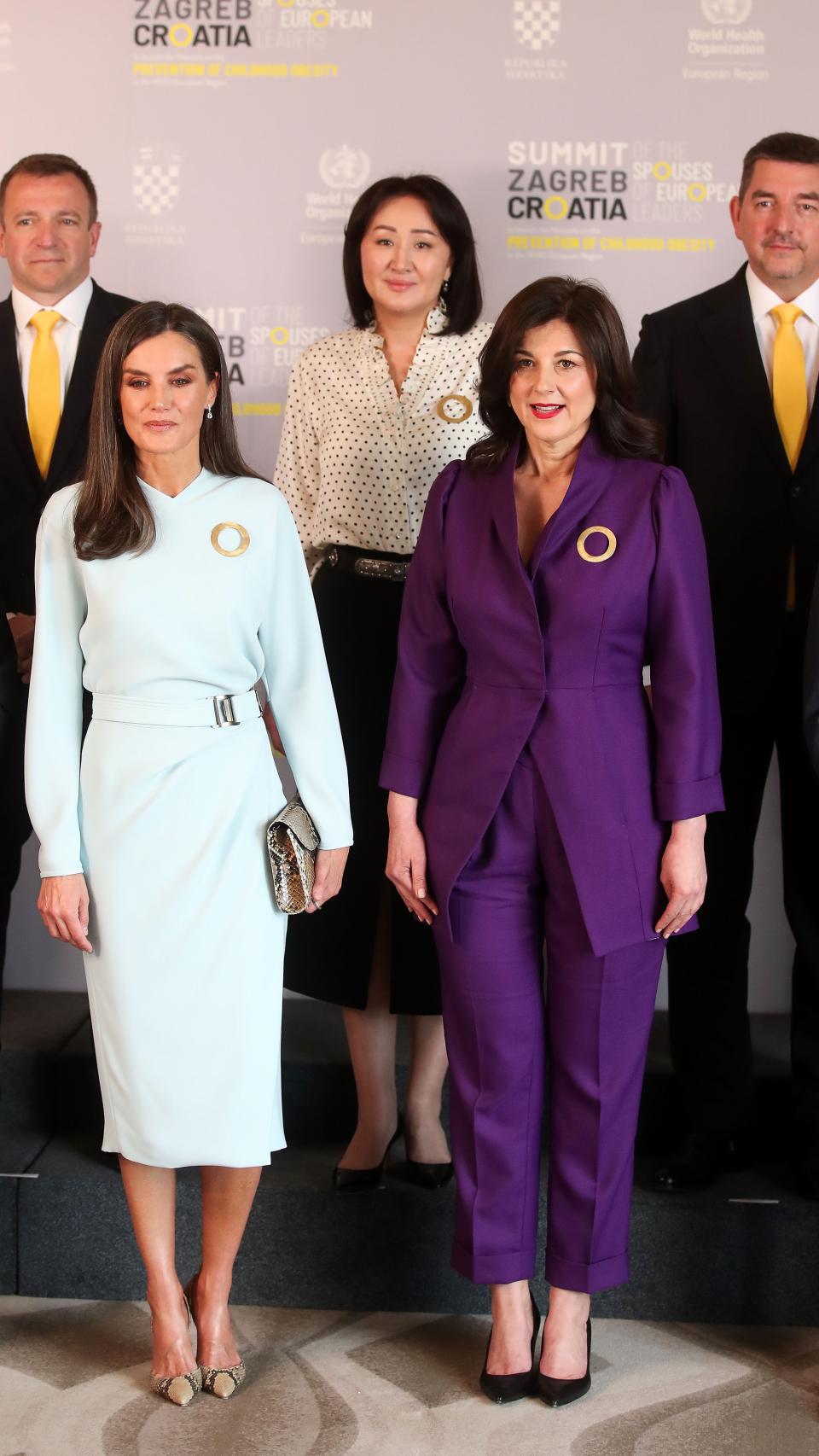 Letizia con el mismo diseño que lució en la Fiesta Nacional del 12 de octubre de hace dos años.