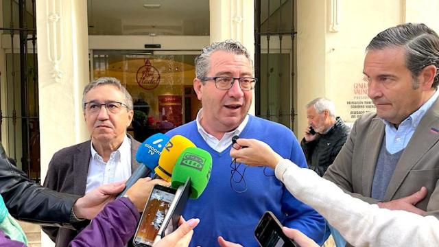 Toni Pérez critica al PSPV y Compromís por la tasa turística.