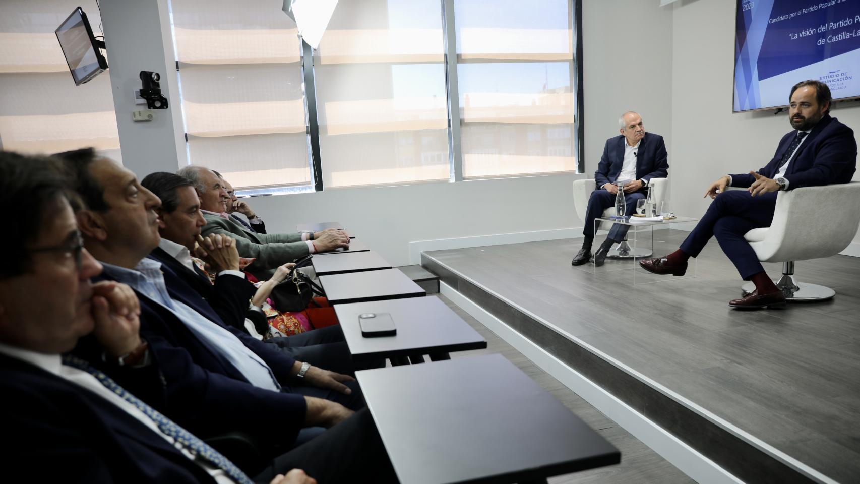 Paco Núñez en el encuentro con CEOs Comunicación. Foto: PP CLM.