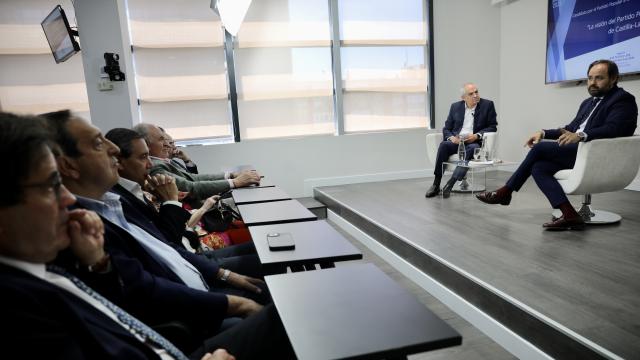 Paco Núñez en el encuentro con CEOs Comunicación. Foto: PP CLM.