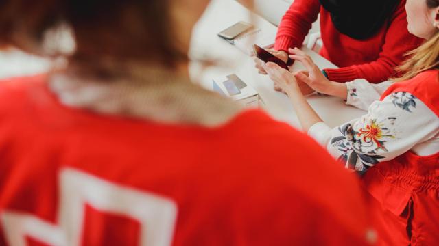 Personal de Cruz Roja encargado del Servicio de Atención y Protección a mujeres víctimas de la violencia de género (Atenpro).