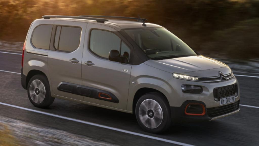 El Citroën Berlingo puede circular a una velocidad máxima de 100 km/h.