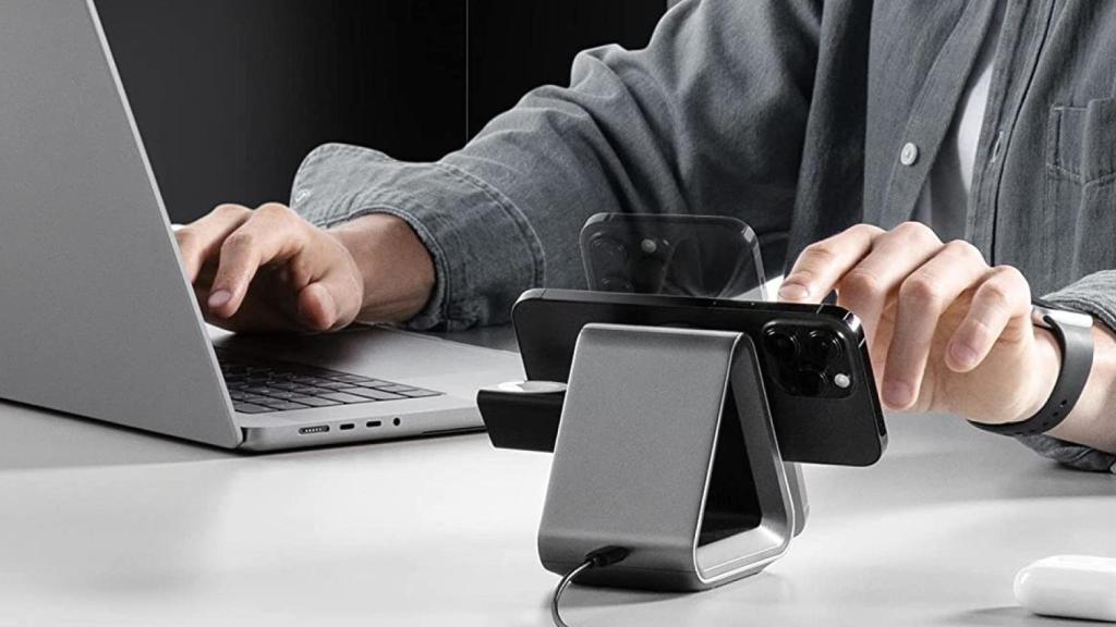 Anker 737 MagGo Charger