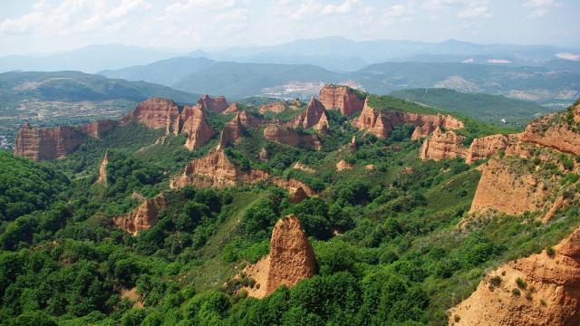Los Montes Aquilianos.