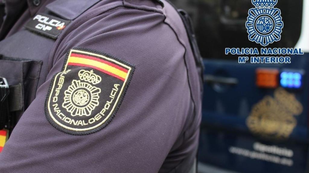 Agentes policiales.