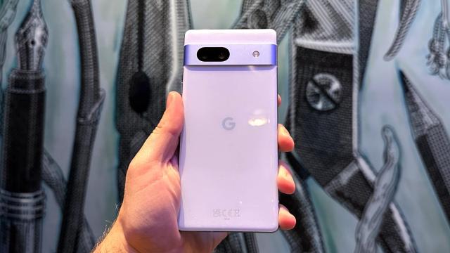 El Pixel 7a es uno de los móviles rebajados en Amazon
