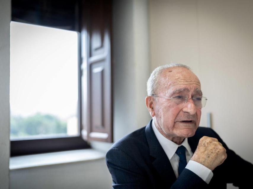 Francisco De la Torre apoyó a Suárez en UCD y el CDS.