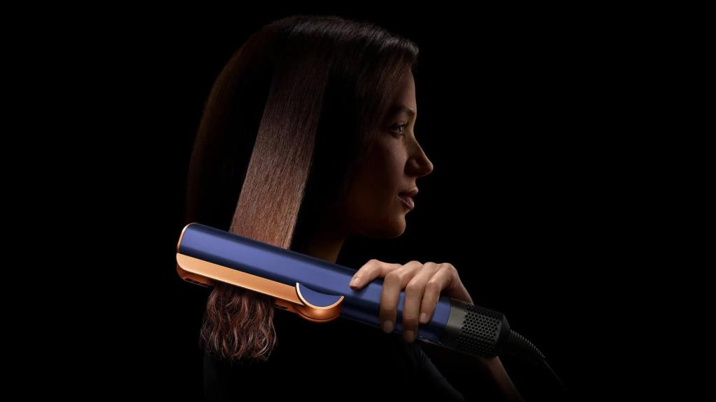 Dyson Airstrait.
