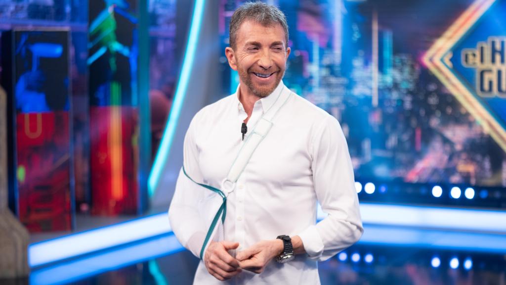 Pablo Motos con un cabestrillo en El Homiguero