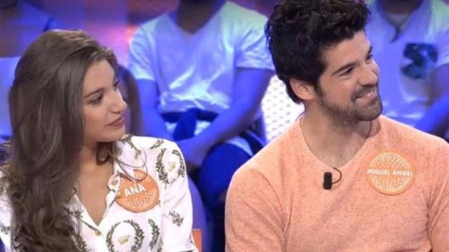 Miguel Ángel Muñoz junto a Ana Guerra en ‘Pasapalabra’