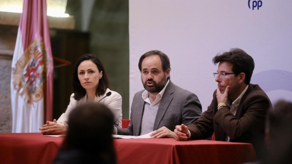 Nüñez en la Mesa de Turismo.
