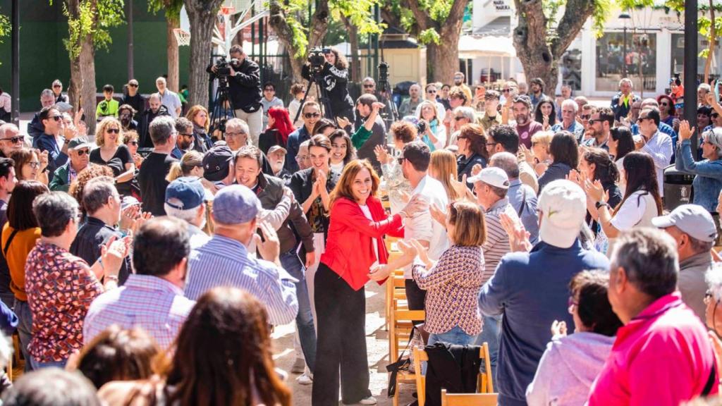 Íñigo Errejón, Mónica García y Rita Maestre entrando este sábado al mitin de Getafe.