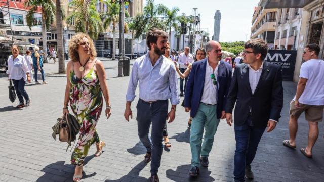García-Gallardo en su visita a Tenerife