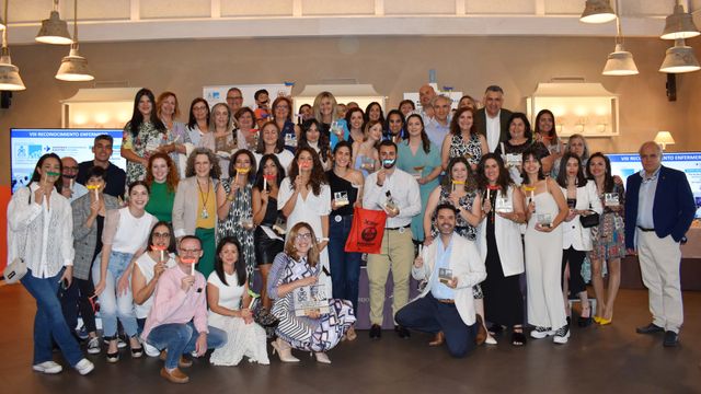 Foto de familia de los premiados.