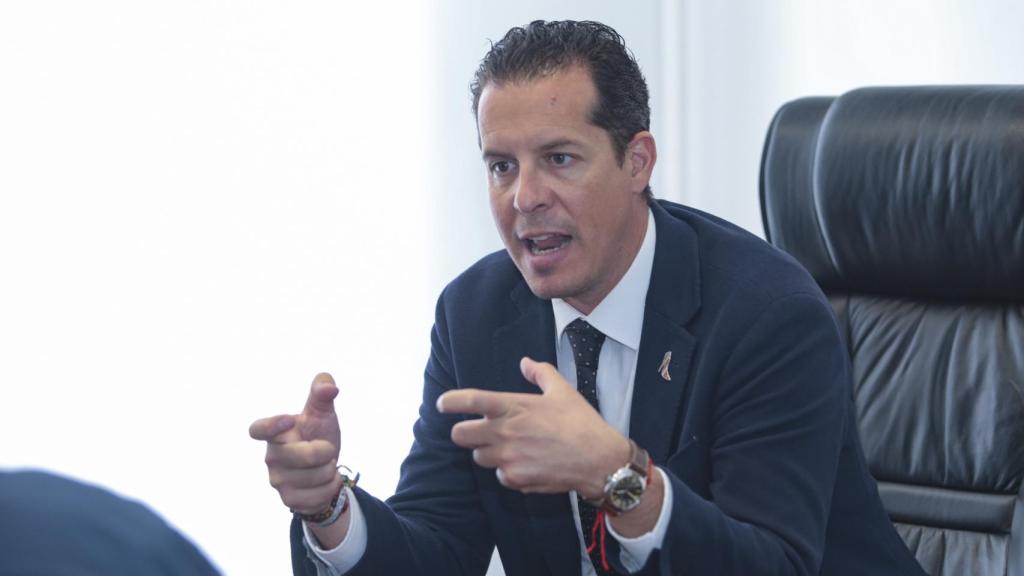 Un instante en la entrevista de Rubén Alfaro.